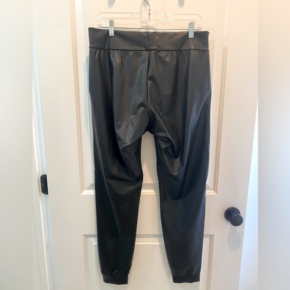 Commando Faux Leather Jogger Black - Picture 8 of 9